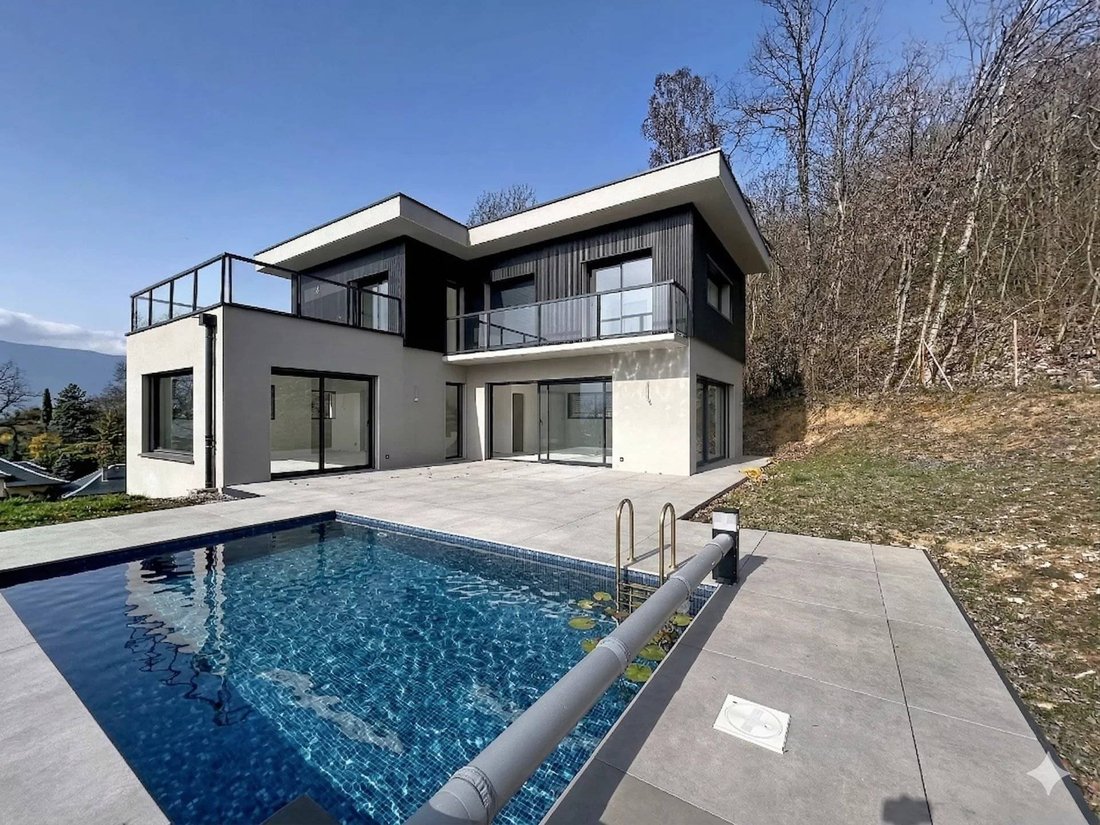 House in Chambery, Auvergne-Rhône-Alpes, France 1 - 17756126