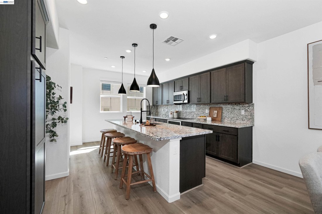 Townhouse in Castro Valley, California, United States 1 - 18662226