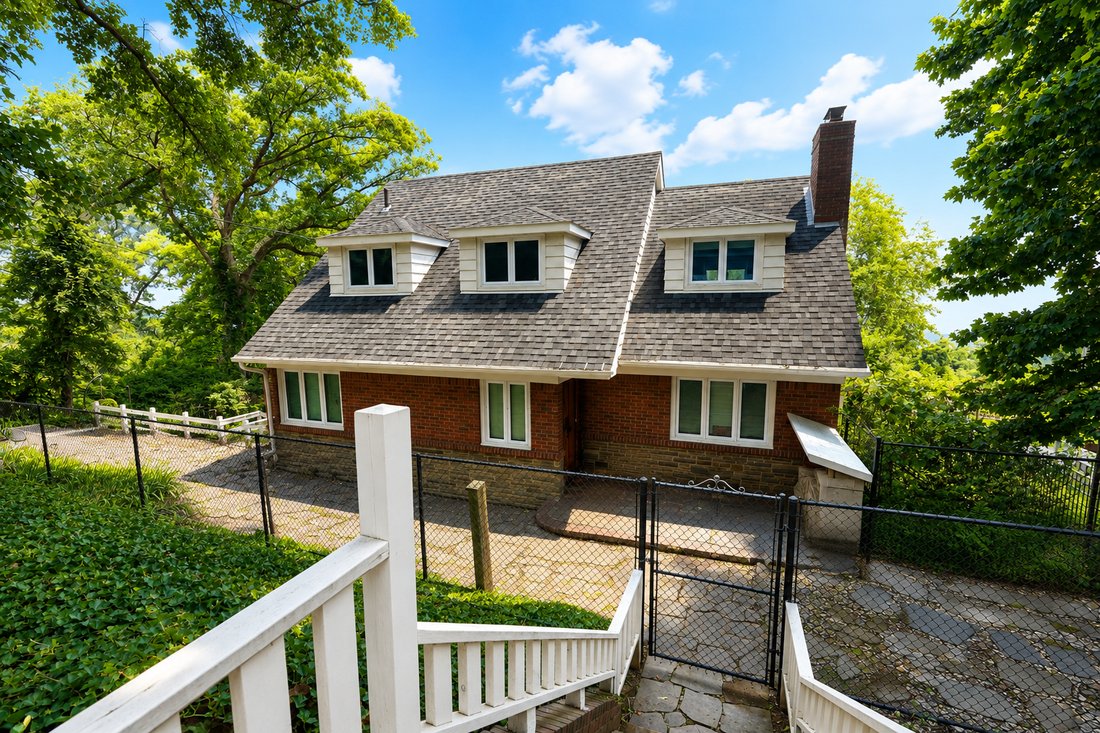 House in New York, New York, United States 2 - 18661194