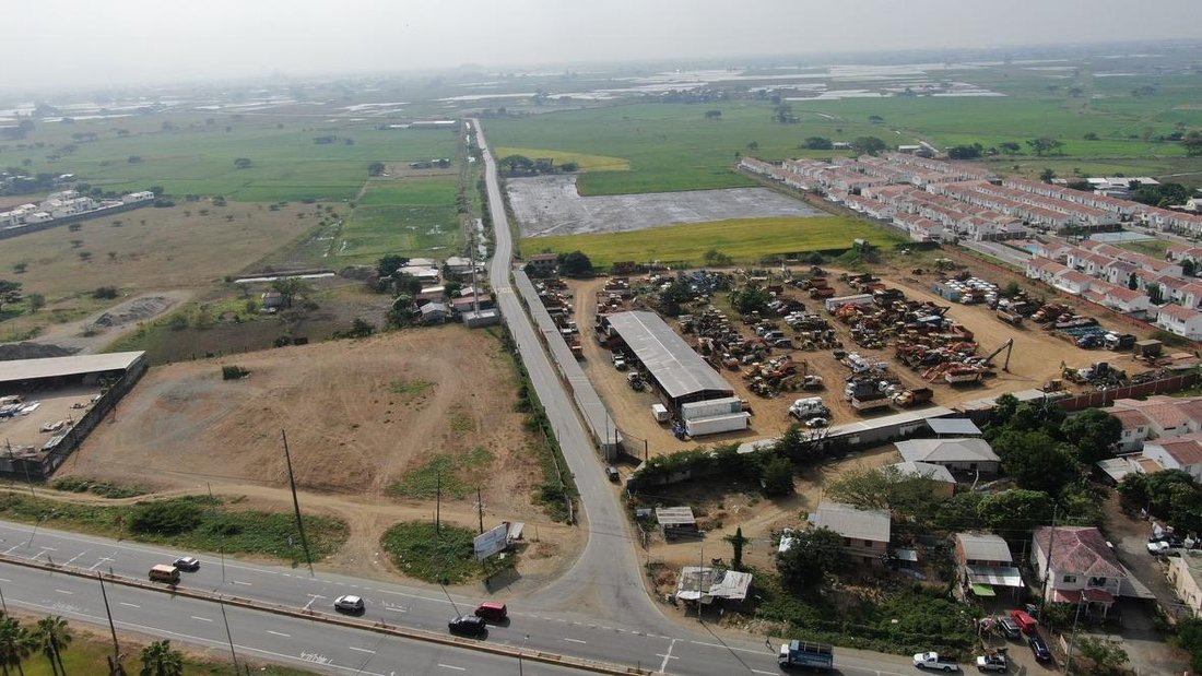 Land in Samborondón, Guayas, Ecuador 1 - 18660558