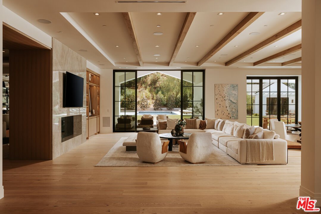 House in Hidden Hills, California, United States 4 - 18669493