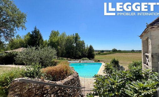 House in Loubès-Bernac, Nouvelle-Aquitaine, France 1