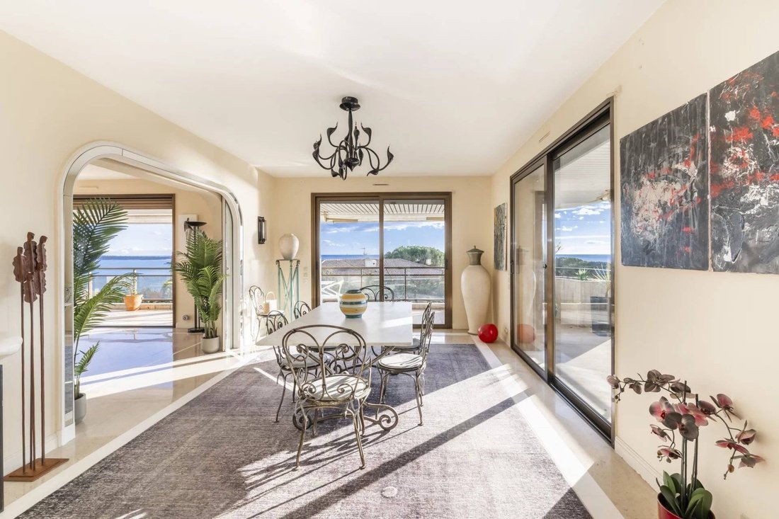 Villa in Cannes, Provence-Alpes-Côte d'Azur, France 4 - 16993014