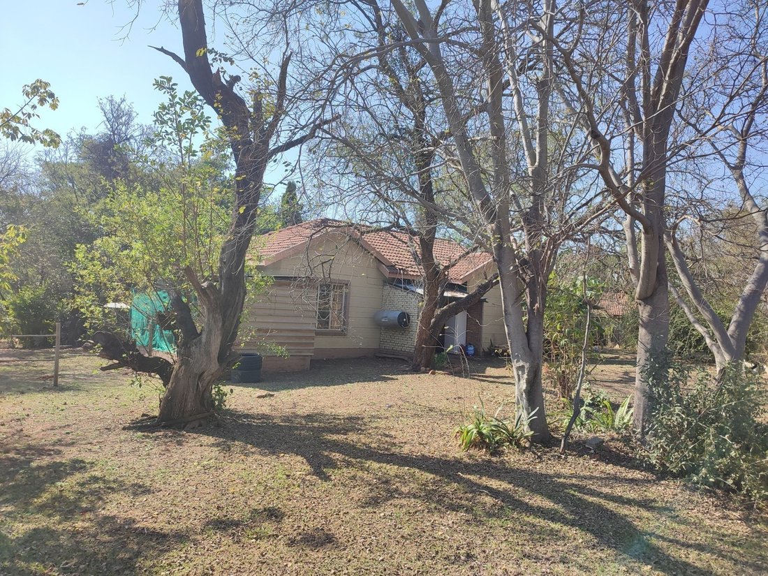 Farm Ranch in Rustenburg, North West, South Africa 4 - 18665103