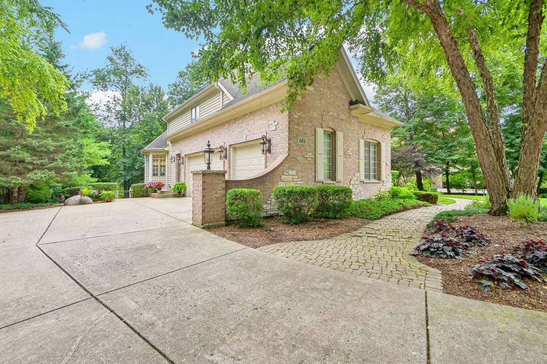 House in South Elgin, Illinois, United States 4 - 18663379