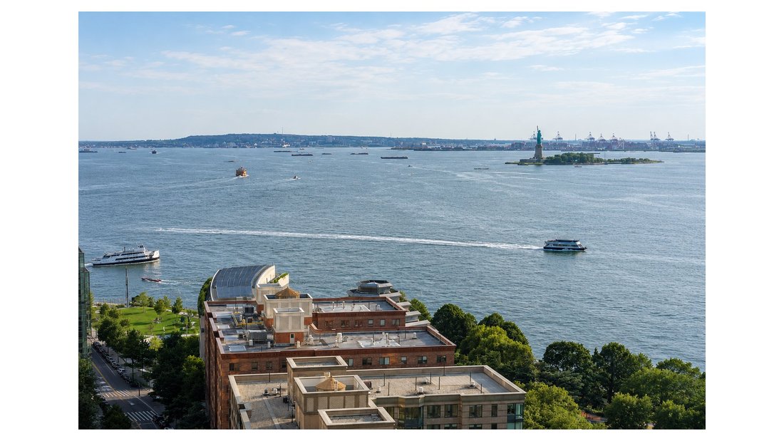 New York, New York, United States 2 - 18669505