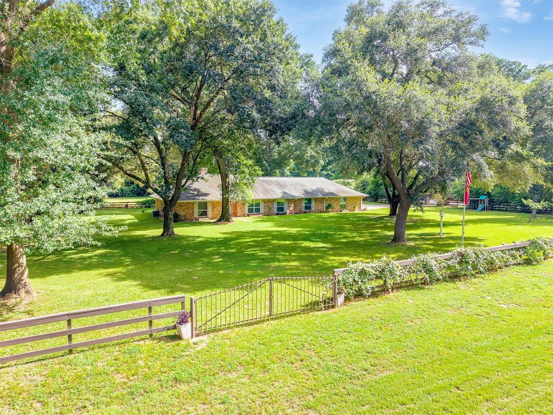 House in Tomball, Texas, United States 4 - 18666041