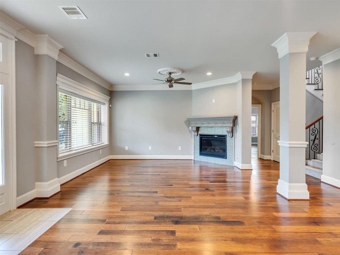 House in Houston, Texas, United States 5 - 18668044