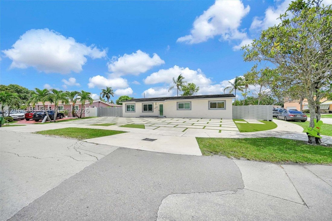 House in Hialeah, Florida, United States 5 - 18667701