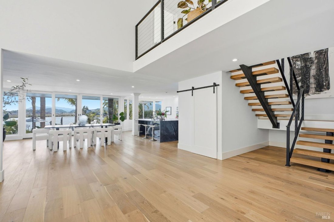 House in Novato, California, United States 1 - 18665862