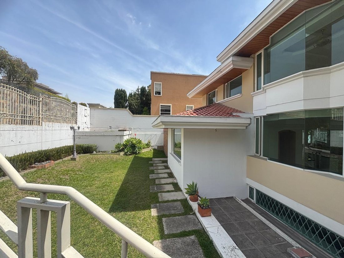 Haus in Quito, Provinz Pichincha, Ecuador 5 - 18661579