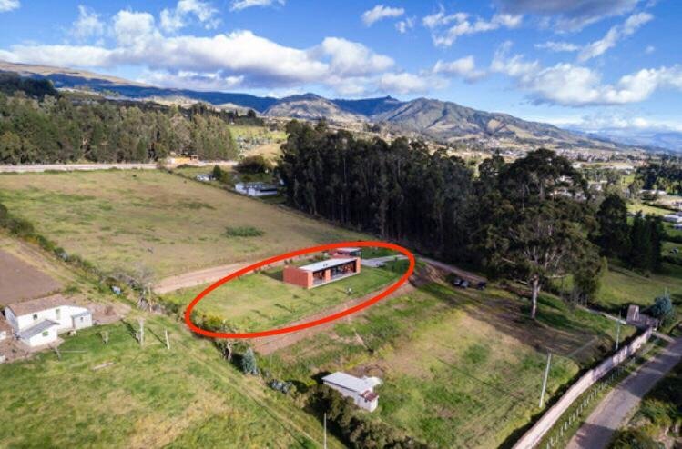Land in Quito, Pichincha, Ecuador 1 - 18660639