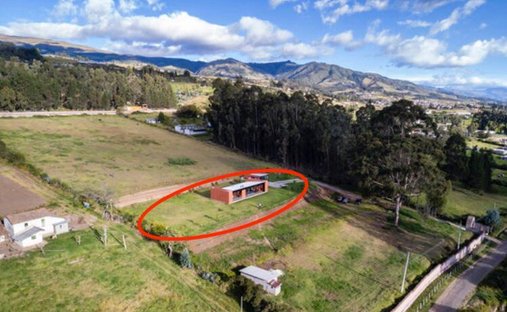Land in Quito, Pichincha, Ecuador 1