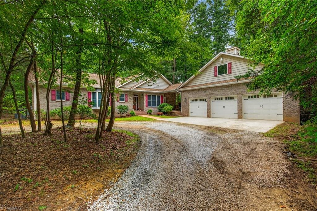 House in Ramseur, North Carolina, United States 3 - 18668905