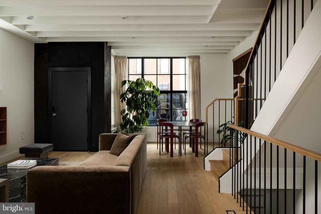 Townhouse in Philadelphia, Pennsylvania, United States 4 - 18667433