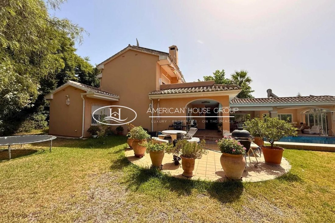 Villa in Elviria-Cabopino, Marbella, Spain 4 - 18660479