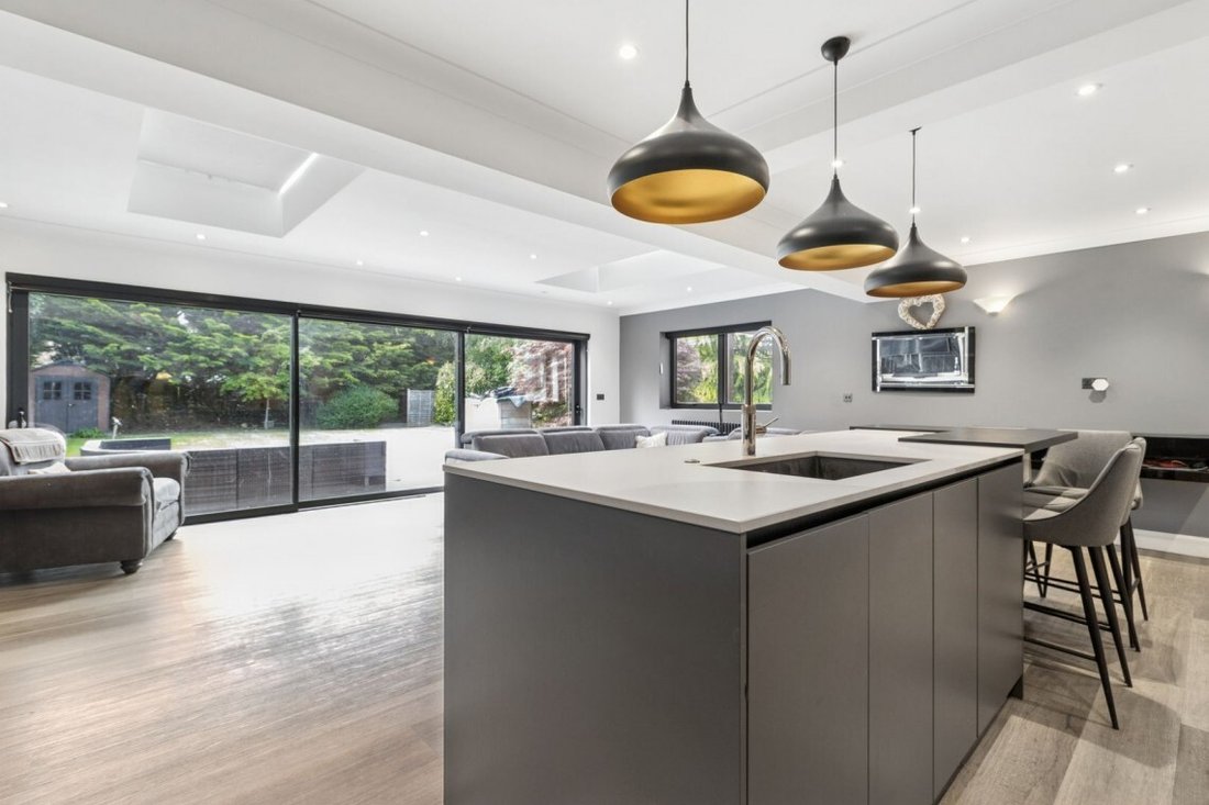 House in Chalfont Saint Peter, England 2 - 17898314