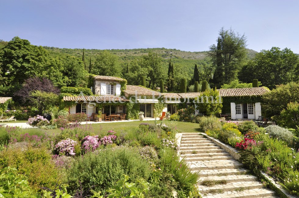 Villa in Saint-Vallier-de-Thiey, Provence-Alpes-Côte d'Azur, France 1 - 18662490
