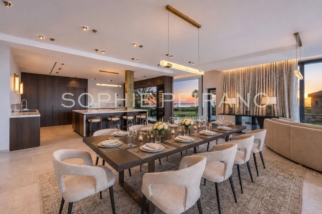 Villa in Cannes, Provence-Alpes-Côte d'Azur, France 3 - 15486840