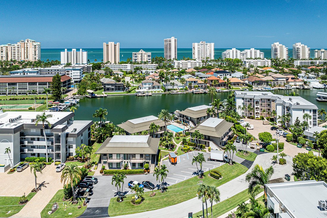 Condo in Marco Island, Florida, United States 3 - 18666450