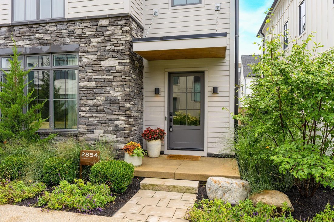 Condo in Columbus, Ohio, United States 2 - 18665953