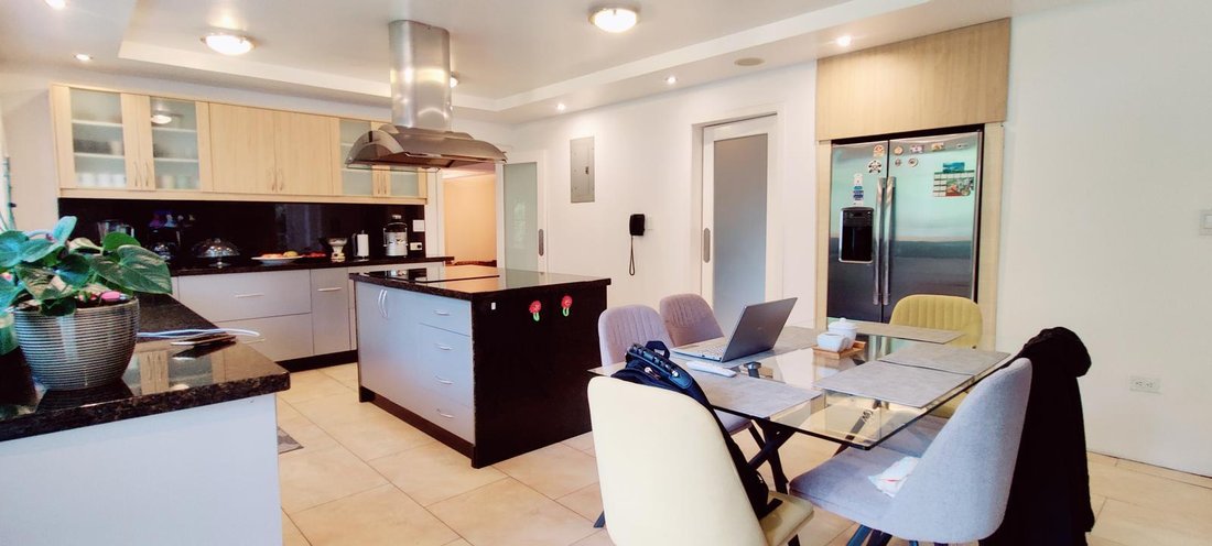 House in Quito, Pichincha, Ecuador 2 - 18661521