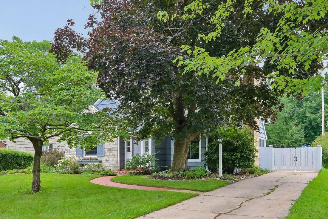 House in Fox Point, Wisconsin, United States 2 - 18665687