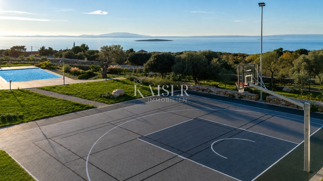 Villa in Zadar County, Croatia 3 - 18669607