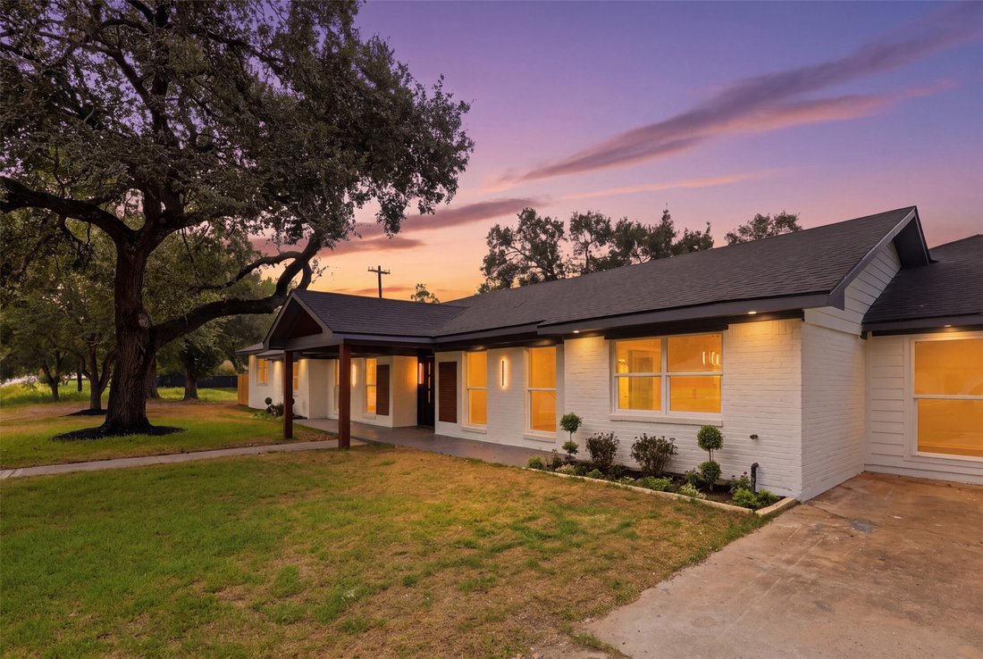 House in Houston, Texas, United States 3 - 18663218