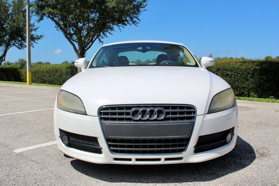 Coupe in Sarasota, FL, United States 5 - 18667103