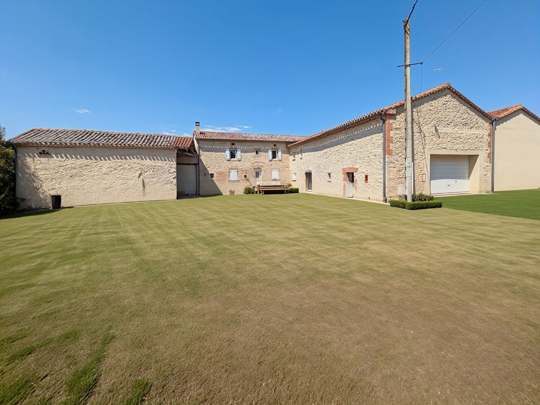 Villa in Fenols, Okzitanien, Frankreich 2 - 18516558