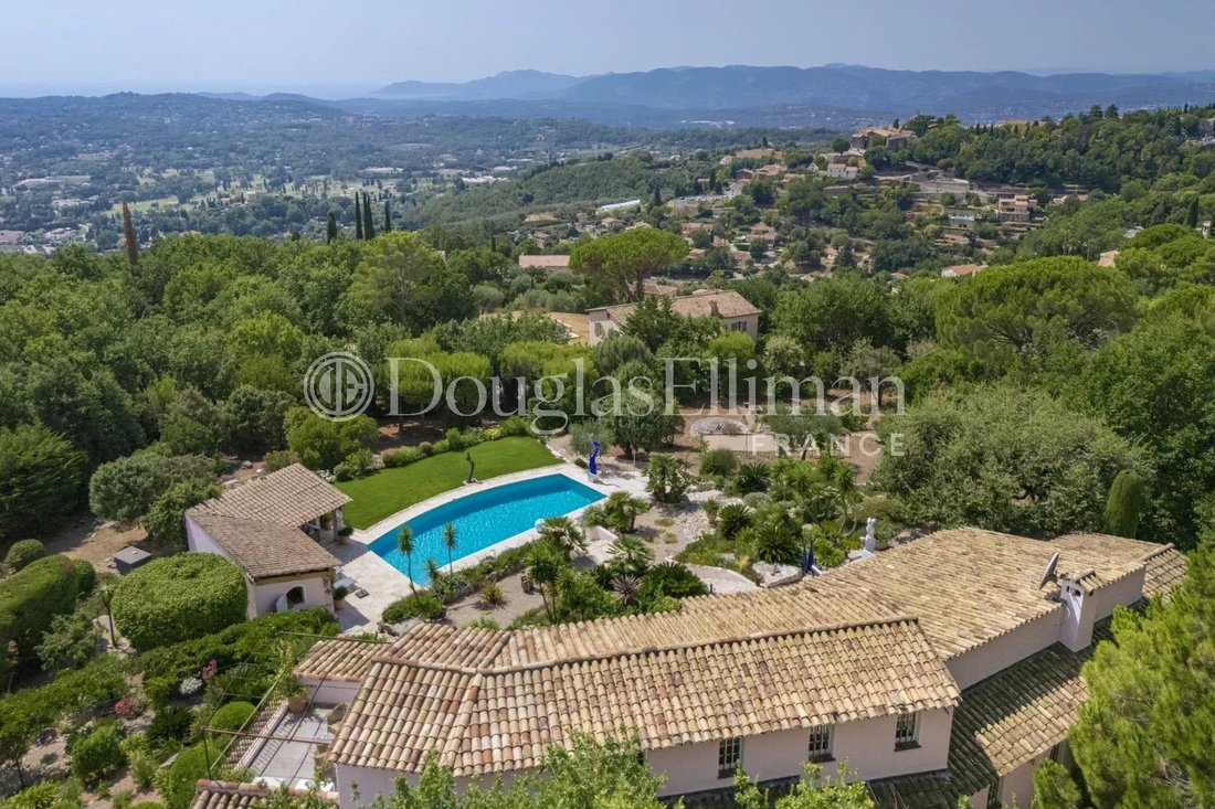 Villa in Châteauneuf-Grasse, Provence-Alpes-Côte d'Azur, France 3 - 18671792