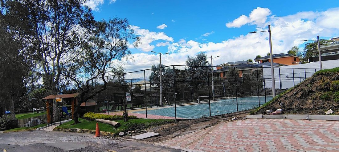Land in Quito, Pichincha, Ecuador 4 - 18661546