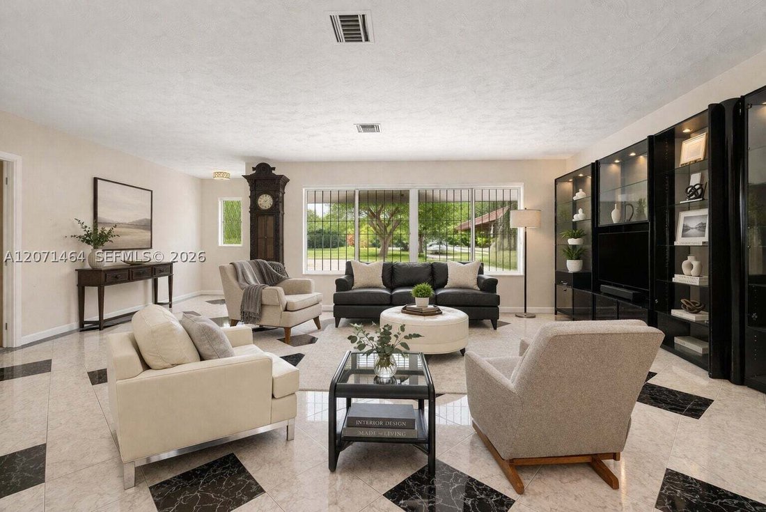 House in Miami, Florida, United States 5 - 18663461