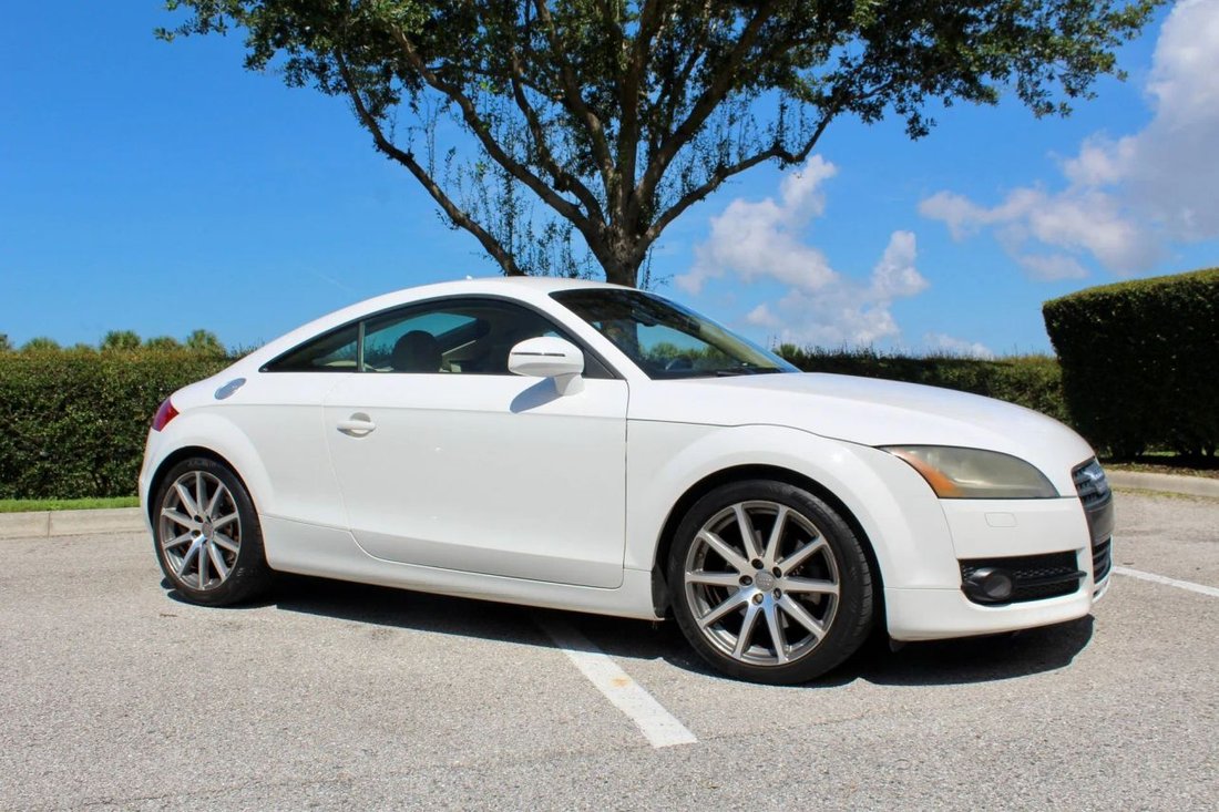 Coupe in Sarasota, FL, United States 3 - 18667103