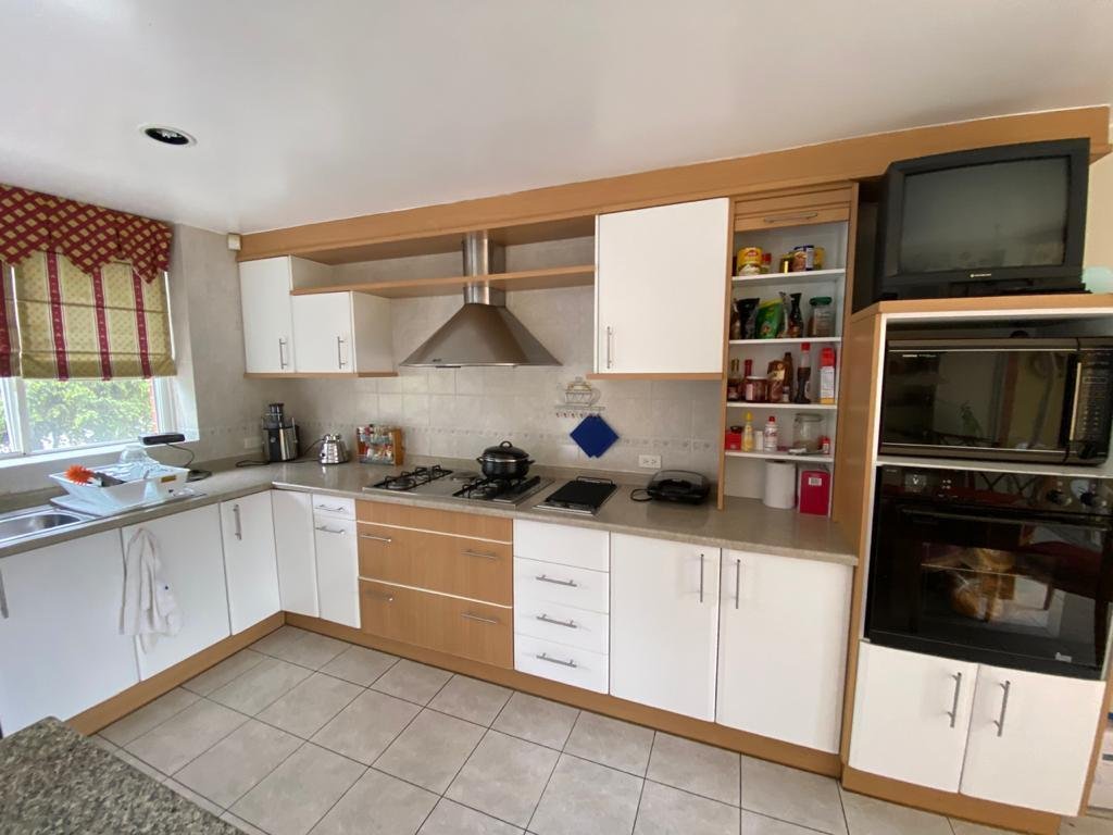 House in Quito, Pichincha, Ecuador 5 - 18661457