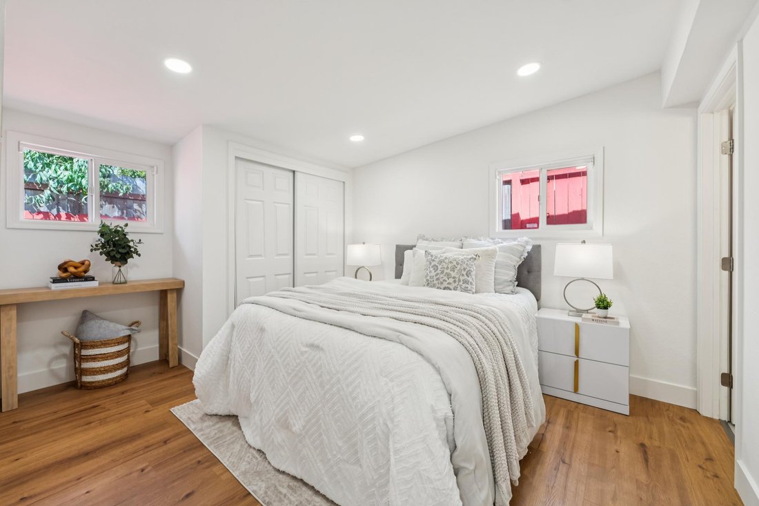 House in Oakland, California, United States 5 - 18660058