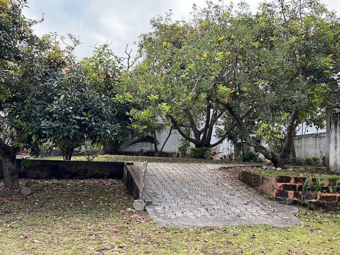 Land in Quito, Pichincha, Ecuador 4 - 18661614