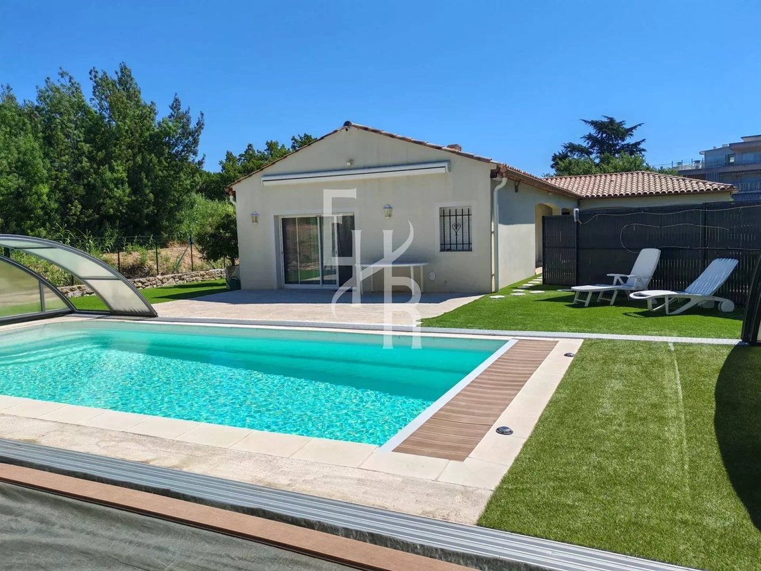 Villa in Cannes, Provence-Alpes-Côte d'Azur, France 1 - 18336169