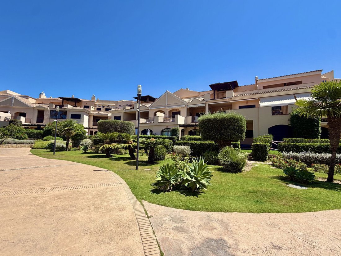 Apartment in Puerto Banus, Marbella, Spain 4 - 18667638