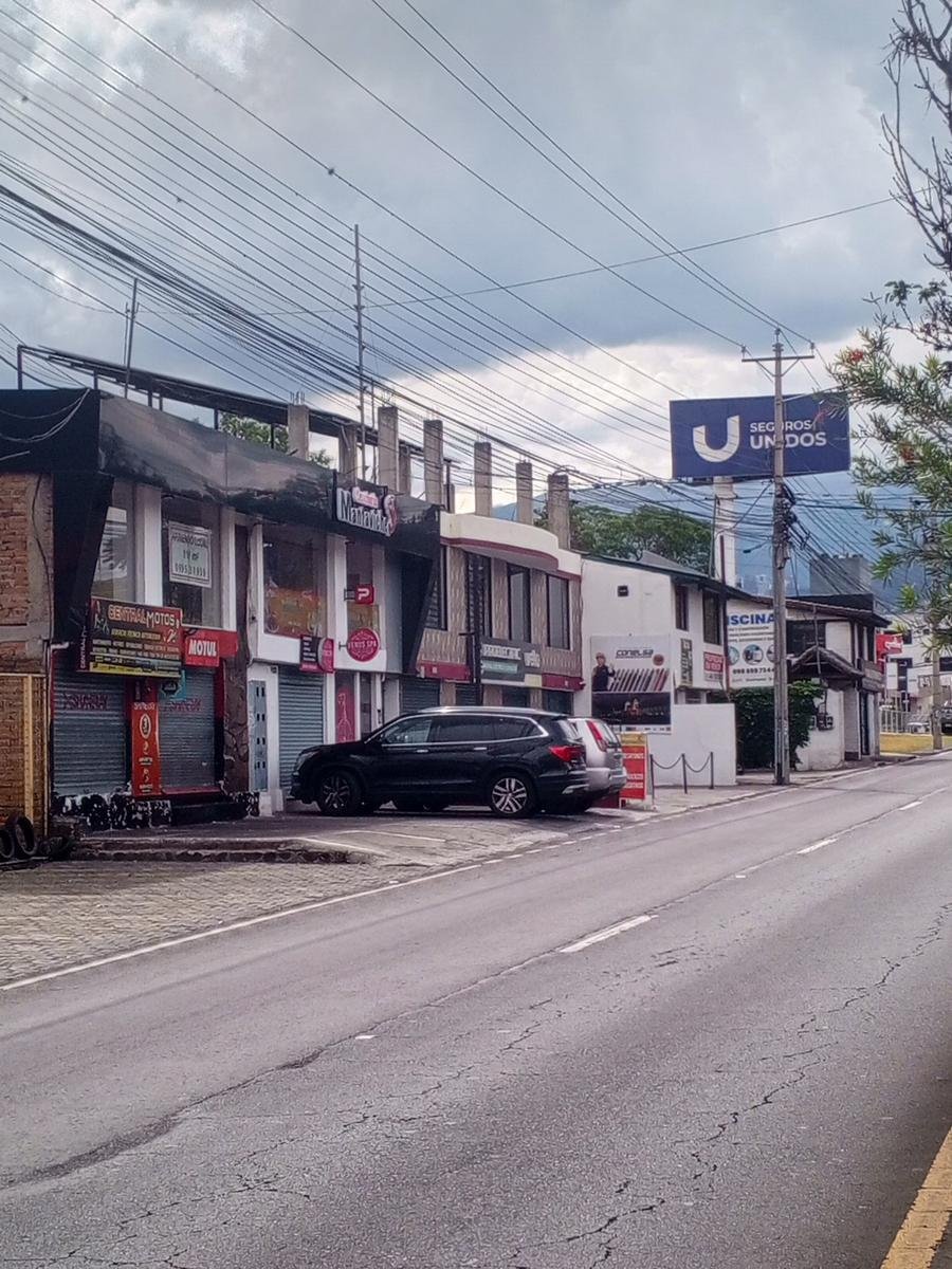 Land in Quito, Pichincha, Ecuador 3 - 18661477