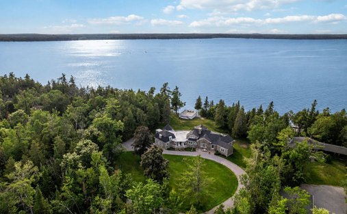 Maison à Kawartha Lakes, Ontario, Canada 1