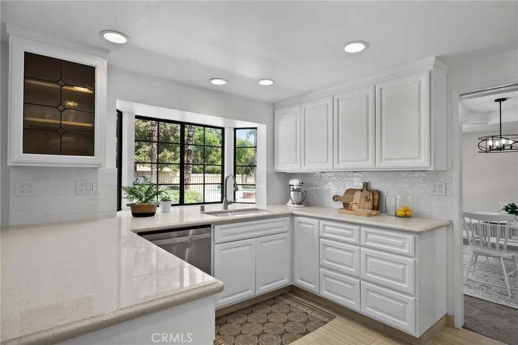 House in Upland, California, United States 5 - 18666184