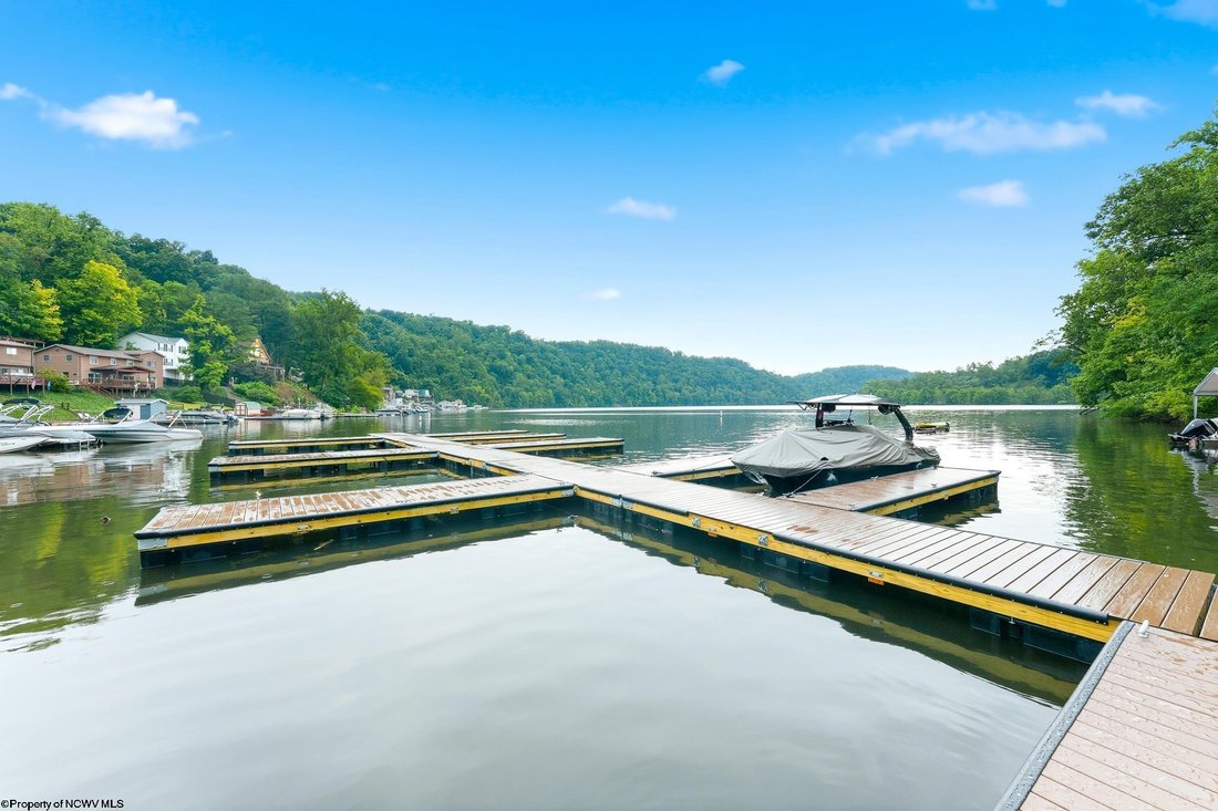 House in Cheat Lake, West Virginia, United States 3 - 18669029