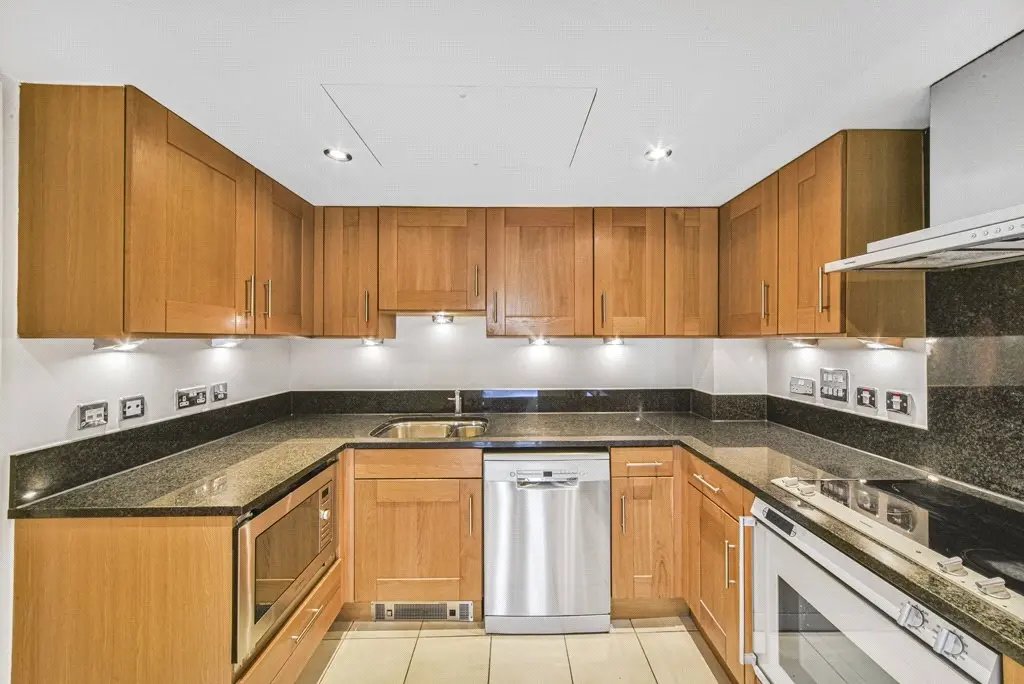 Apartment in Chelsea Harbour, England 3 - 18662081