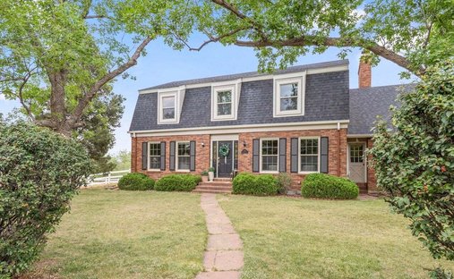 House in Berthoud, Colorado, United States 1