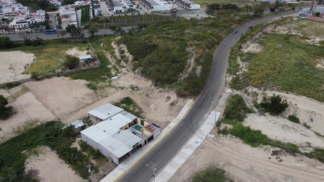 Land in Manta, Manabí, Ecuador 4 - 18660216