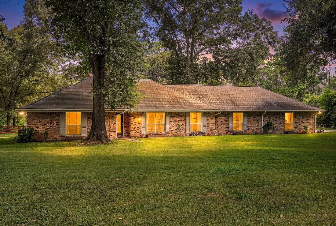 House in Tomball, Texas, United States 2 - 18666041