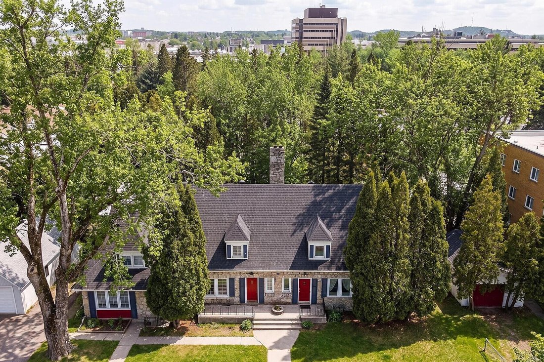 House in Saguenay, Quebec, Canada 4 - 18672309