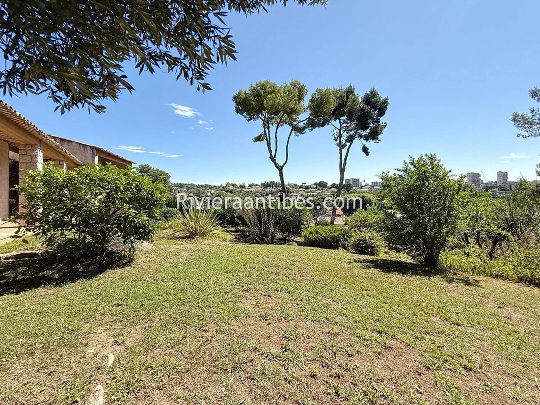 Estate in Fontmerle, Antibes, France 3 - 15907848